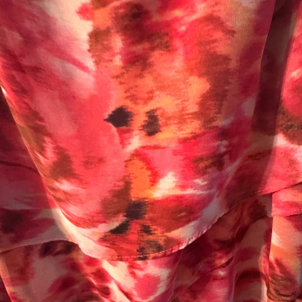 EUC: FLIRTY pink layered sundress is ready to PLAY 🌞🏝️🍹✈️🛳️ - Picture 5 of 5